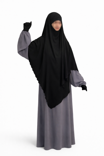 Abaya Nur